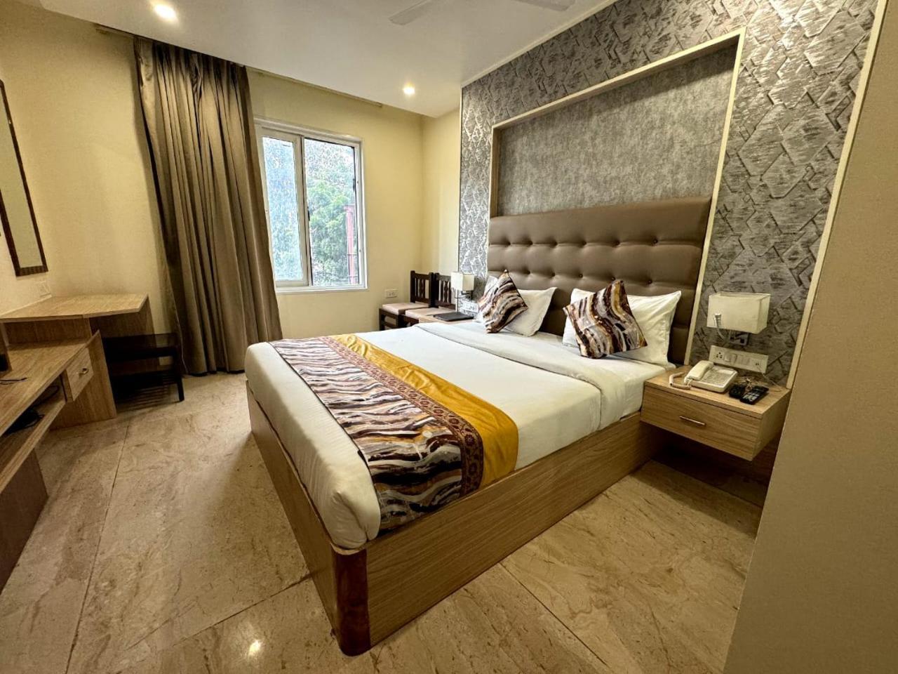 Hotel River Rhythm Assi Ghat Varanasi Ngoại thất bức ảnh