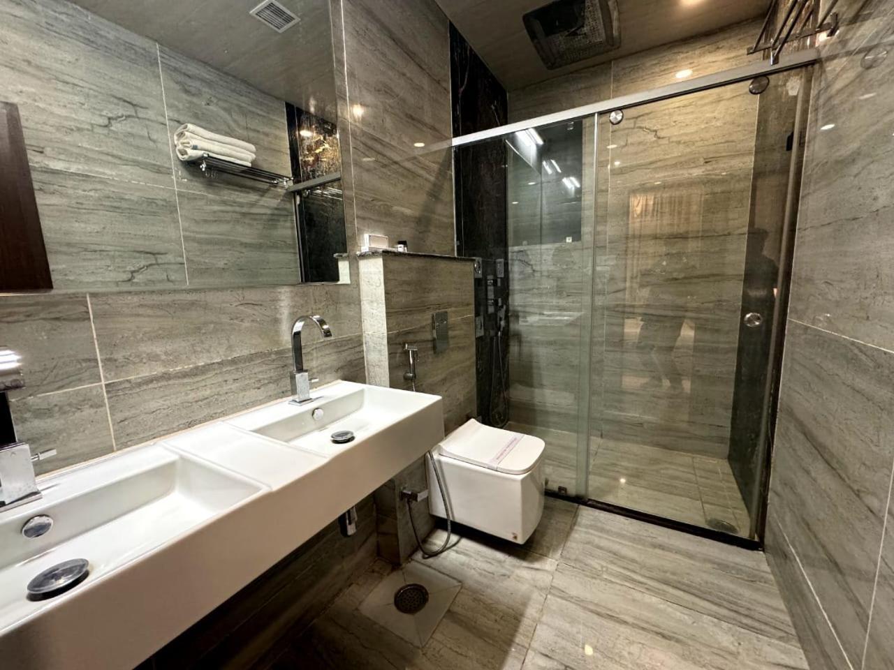 Hotel River Rhythm Assi Ghat Varanasi Ngoại thất bức ảnh