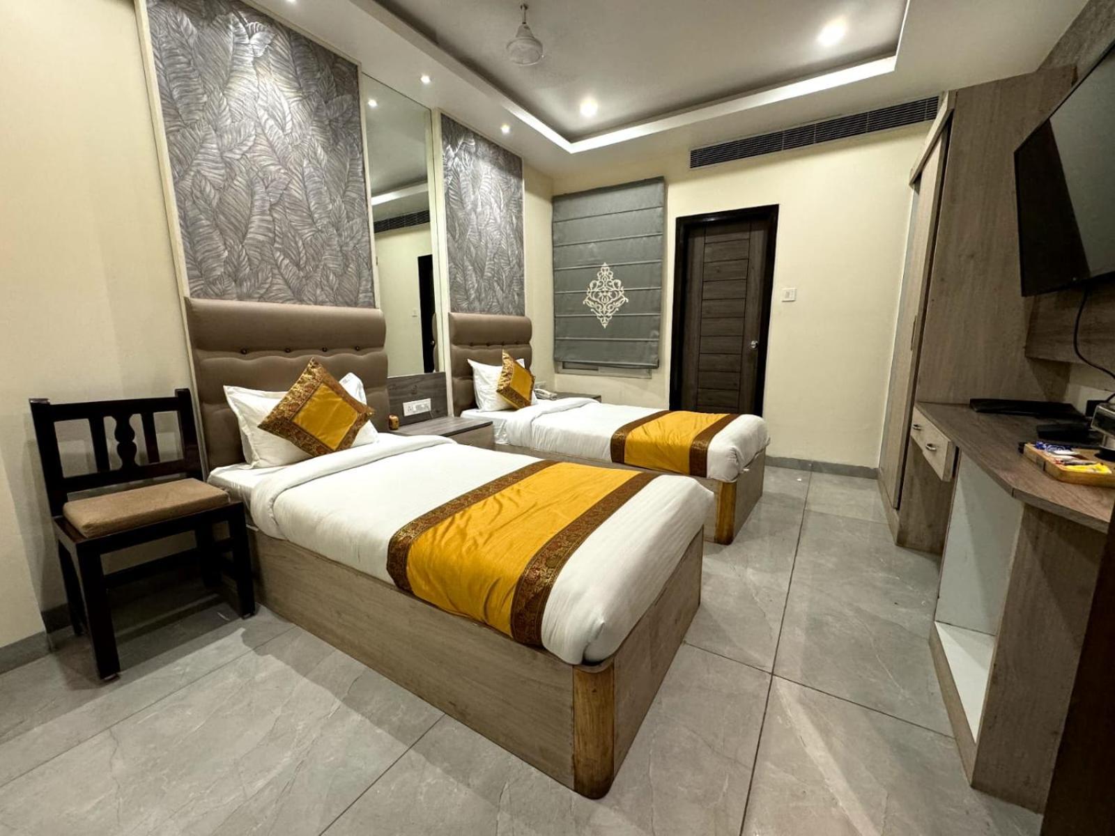 Hotel River Rhythm Assi Ghat Varanasi Ngoại thất bức ảnh
