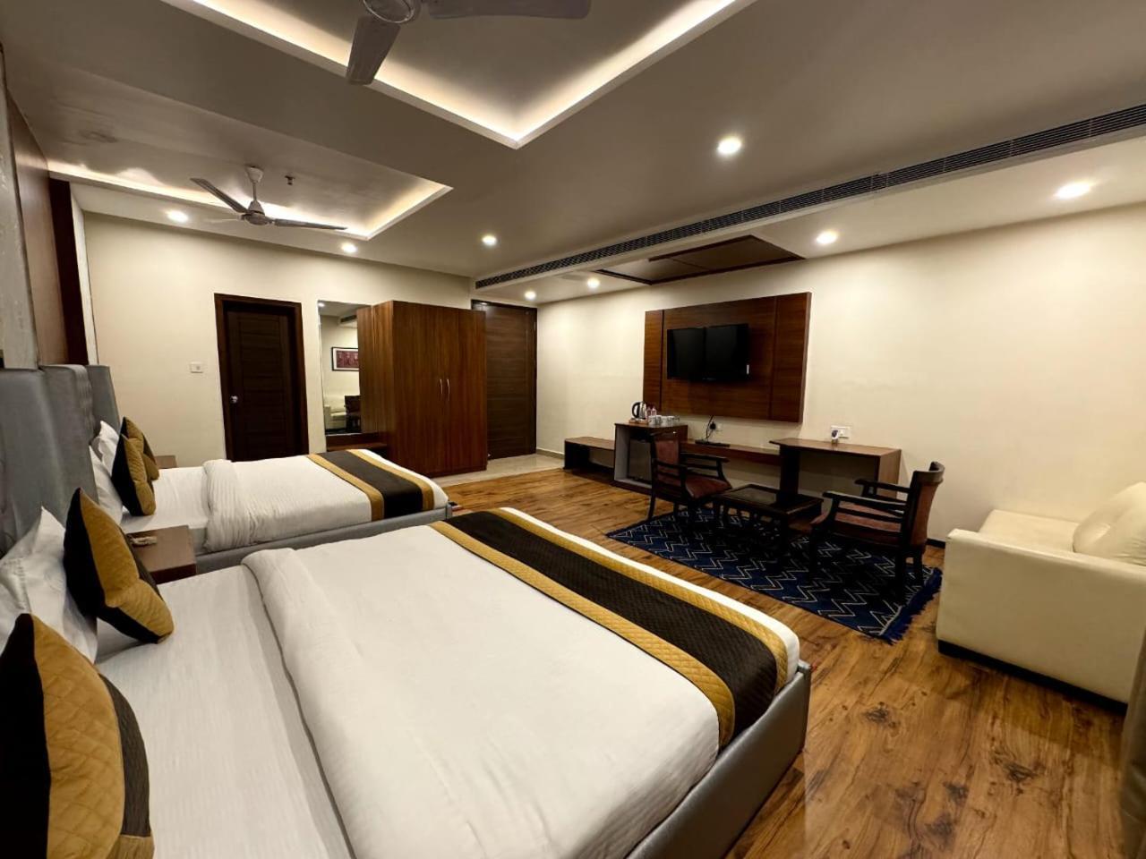 Hotel River Rhythm Assi Ghat Varanasi Ngoại thất bức ảnh